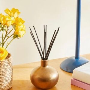 Pottery Barn Solstice Metallic Gold Reed Diffuser NIB